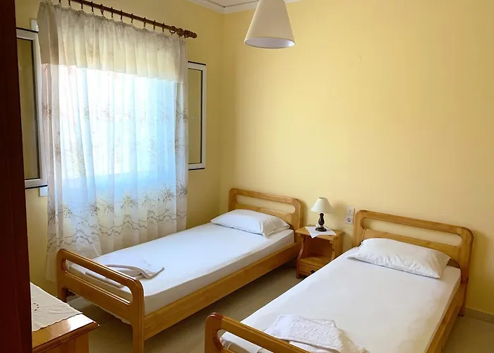 Spiros - Agios Gordios Beach, Corfu, Greece Apartament *