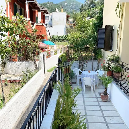 Spiros - Agios Gordios Beach, Corfu, Greece Apartament